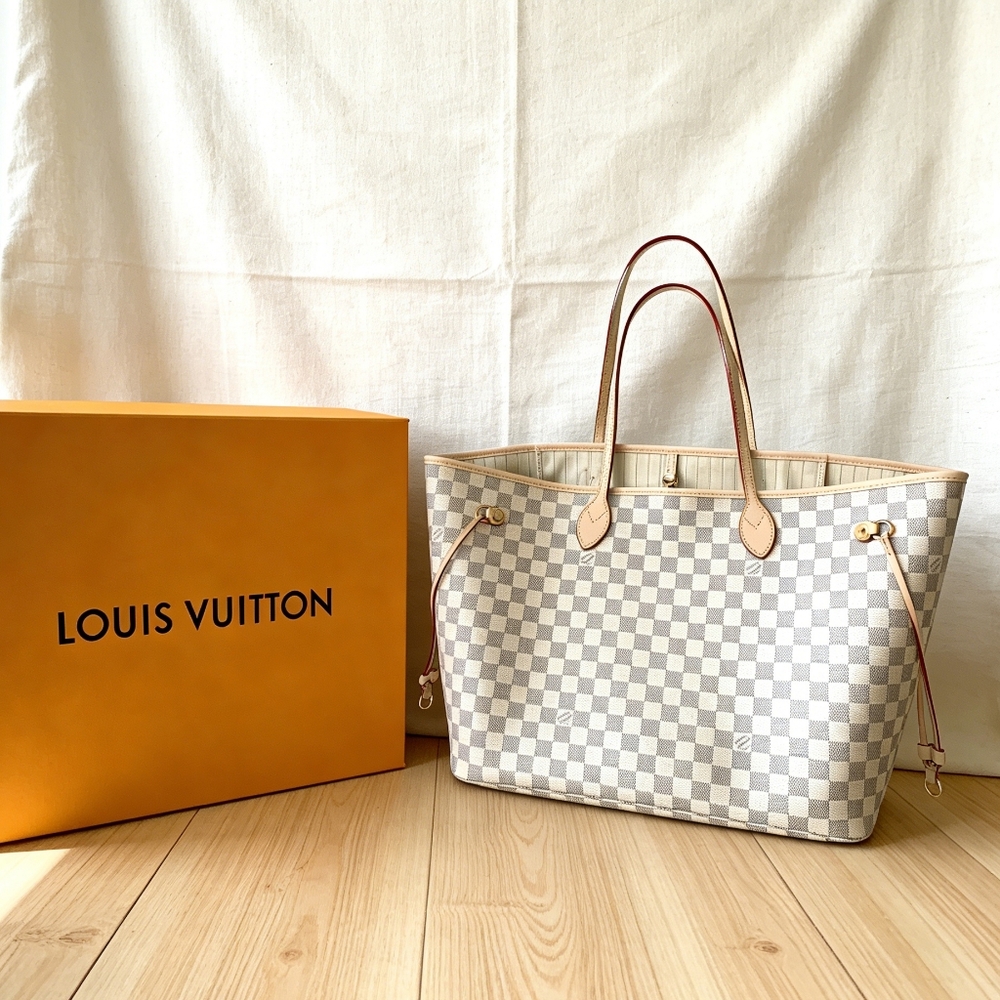 Louis Vuitton Neverfull Beige Lining Bag